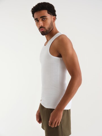 TRAPP Μπλουζάκι 'Thore' σε λευκό