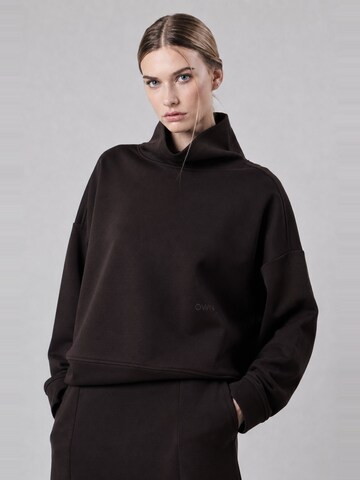 OWN Off With NatureSweater majica 'Felpa Collo Alto Loose Fit in Interlock Wood' - smeđa boja