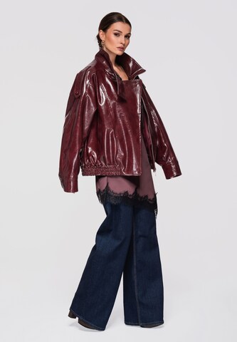 Ombre Tussenjas 'OW-JAFL-0103' in Rood