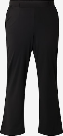 BASE LEVEL CURVY Flared Hose in Schwarz: Vorderseite