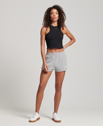 Superdry Regular Sportshorts 'Core' in Grau