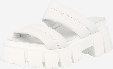 MJUS Mules 'Esagerata' in White: front