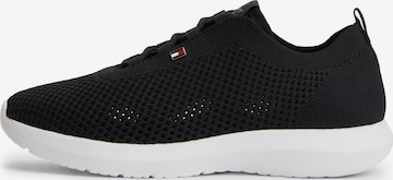 TOMMY HILFIGER Sneaker in Schwarz: Vorderseite
