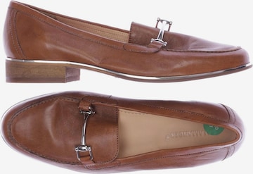 SALAMANDER Flats & Loafers in 37 in Brown: front