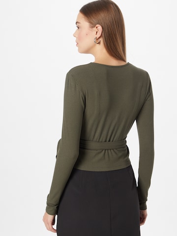 ABOUT YOU Shirt 'Cassia' in Green