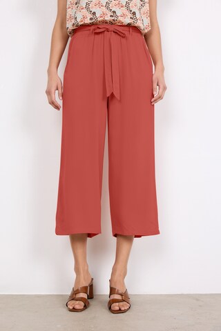 Soyaconcept Wide leg Pleat-front trousers 'RADIA' in Red: front