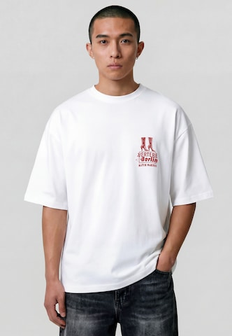 T-Shirt 'Troubles' Vertere Berlin en blanc : devant