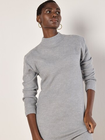 Robe ' ' Apricot en gris