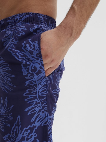 bonprix Zwemshorts in Blauw