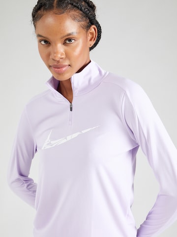 NIKE Funktionsbluse 'SWOOSH' i lilla