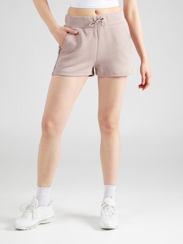 GUESS Regular Sportshorts 'BRITNEY' in Grau: predná strana