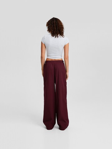 Wide Leg Pantalon cargo Bershka en rouge