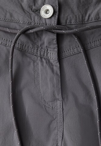 CECIL Regular Hose in Grau