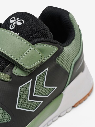 Chaussure de sport Hummel en vert