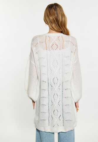 MYMO Knit Cardigan in White