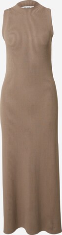 IVY OAK Knitted dress in Brown: front