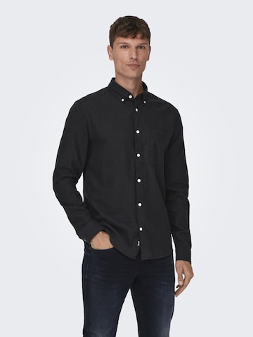 juoda Only & Sons Priglundantis modelis Marškiniai 'Gudmund': priekis