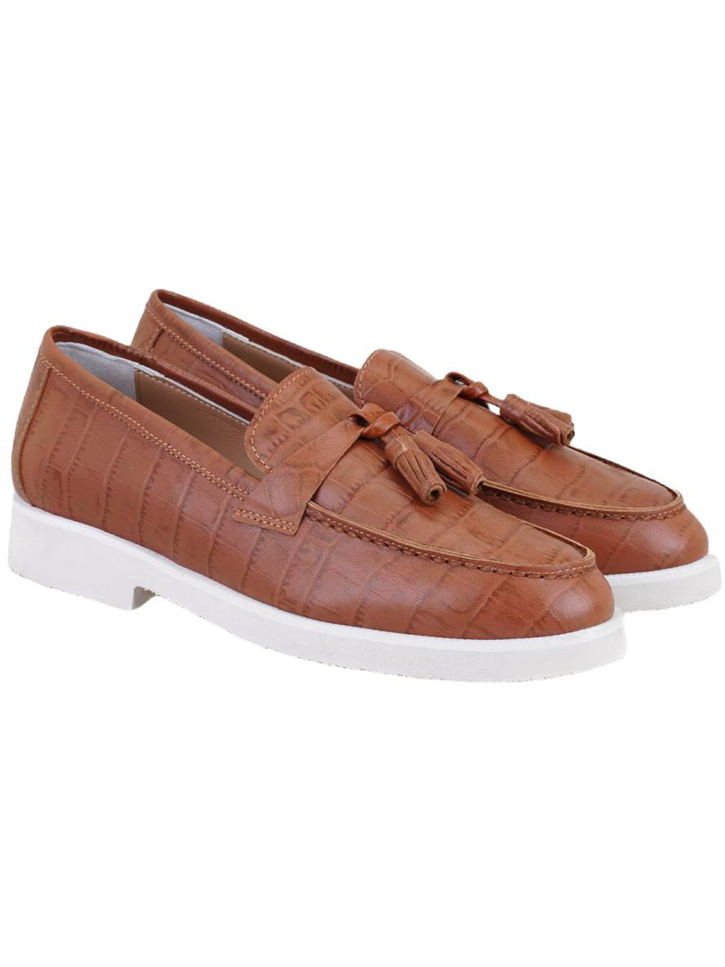 Desa Moccasins in Brown
