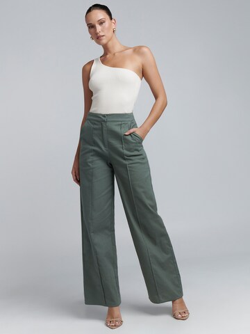 Wide leg Pantaloni 'AMIE ' di BWLDR in verde