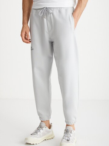 Tapered Pantaloni di Grimelange in grigio: frontale