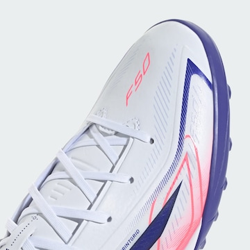 ADIDAS PERFORMANCE - Chuteira 'F50 Hyperfast League' em branco