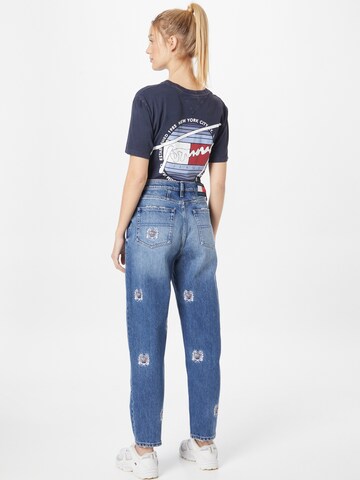 Tommy Jeans Tapered Jeans in Blau