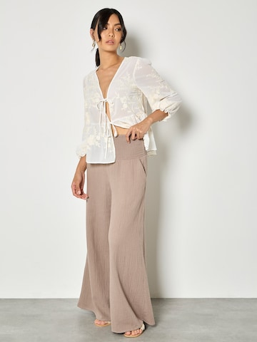 Wide Leg Pantalon ' ' Apricot en marron : devant