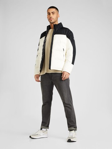 Champion Authentic Athletic Apparel Демисезонная куртка в Белый