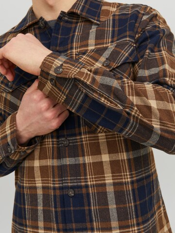 Regular fit Camicia 'EEDDIE' di JACK & JONES in marrone