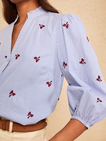 love & roses Blouse in Blue