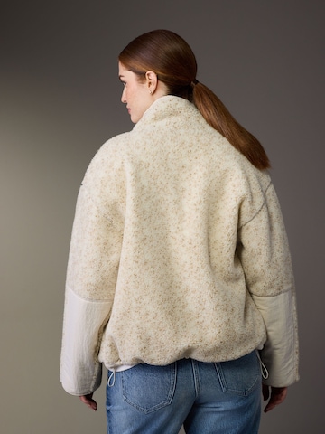 Next Jacke in Beige