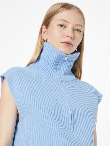 DRYKORN Sweater 'LEVKE' in Blue