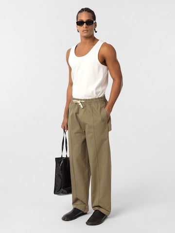 Regular Pantaloni 'Tony' de la Dandalo pe verde