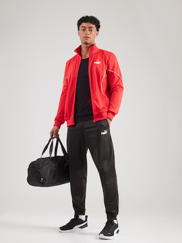 Costum de trening de la PUMA pe roșu