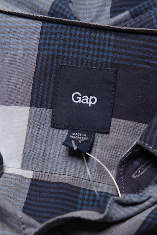 GAP Button Up Shirt in L in Blue
