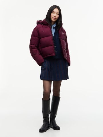 Tommy Jeans Χειμερινό μπουφάν σε λιλά
