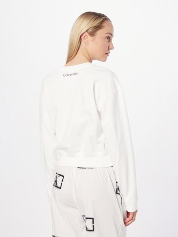 Bluză de molton de la Calvin Klein Underwear pe alb