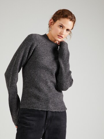 PIECES - Pullover 'JUNA' em cinzento: frente