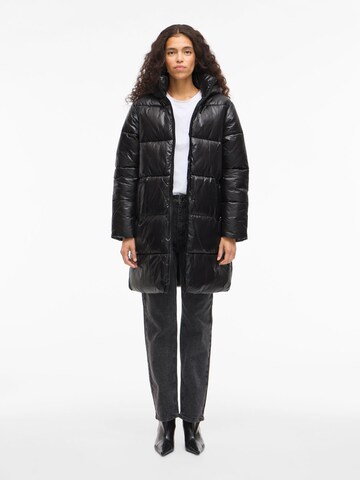 VILA - Abrigo de invierno 'VILIDDA' en negro
