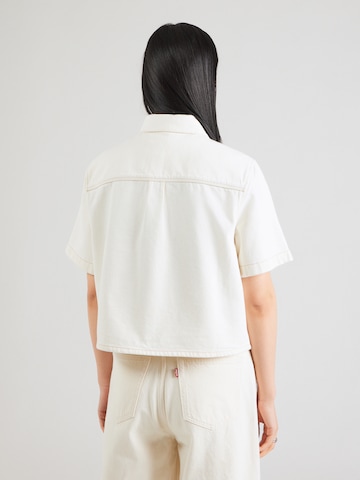 LEVI'S ® Blus 'Logan Short Sleeve Denim Shirt' i vit