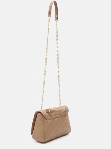 VALENTINO Schultertasche 'Ada' in Beige