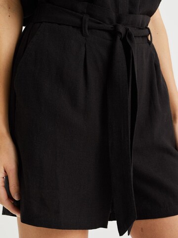 WE Fashion Loose fit Pleat-Front Pants in Black