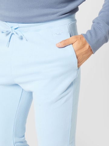 Tapered Pantaloni de la HOLLISTER pe albastru