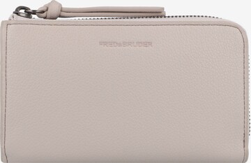 FREDsBRUDER Wallet 'Bestie' in Beige: front