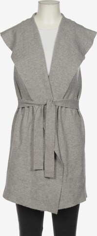 Reserved Vest in M in Grey: front