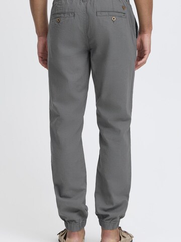 BLEND - Tapered Calças 'Lennik' em cinzento