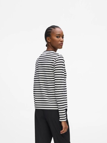 Tricou 'Ikon' de la Karl Lagerfeld pe negru
