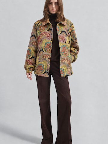 Giacca di mezza stagione 'Pai̇sley Pri̇nt Bomber Jacket' di Touché Privé in rosso