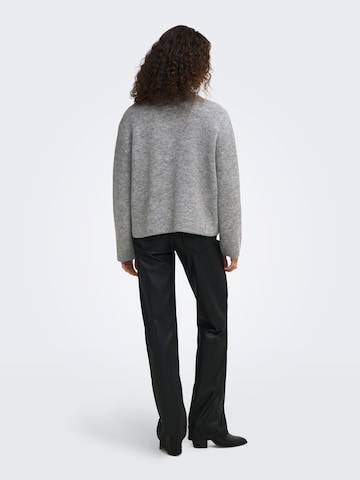 ONLY Pullover i grå