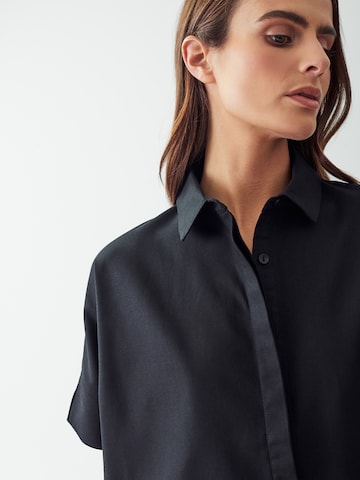 Willa Blouse 'DILLAN' in Black